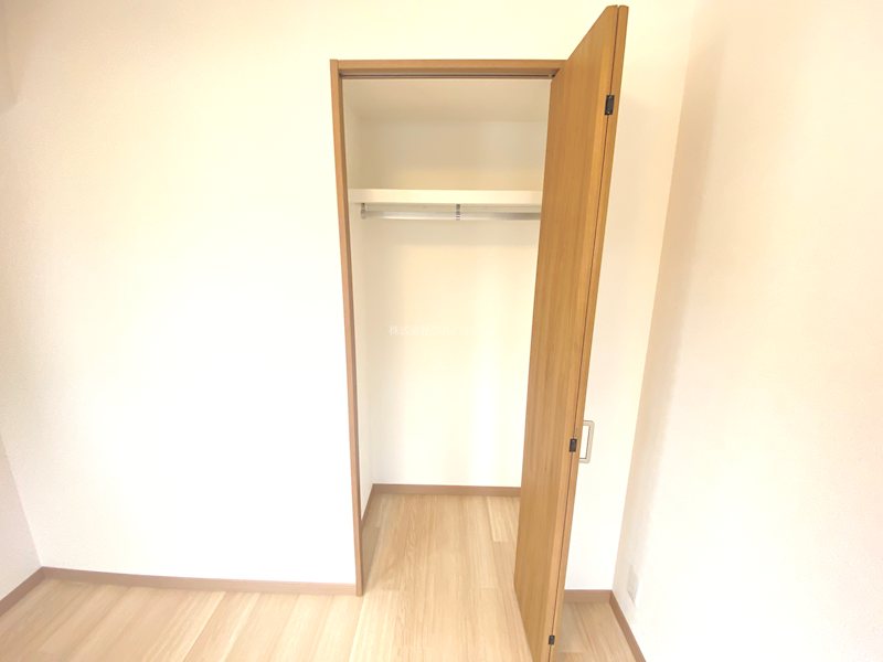 ライオンズガーデン若葉   内観写真（収納）