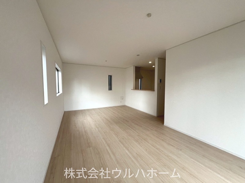 川越市寺尾第18　4号棟    内観写真（リビング）