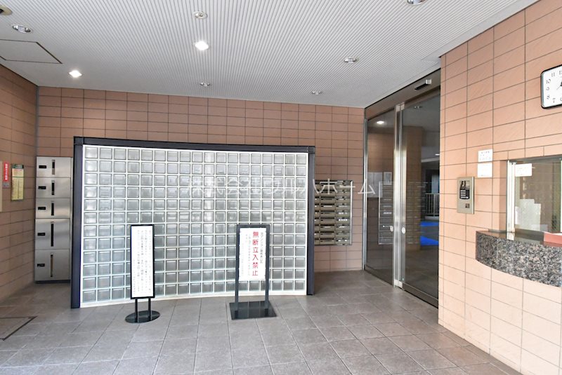 ダイアパレス川越新河岸   共用部写真（エントランス）