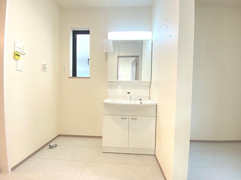 川越市的場576番　A号棟  内観写真（洗面台・洗面所）
