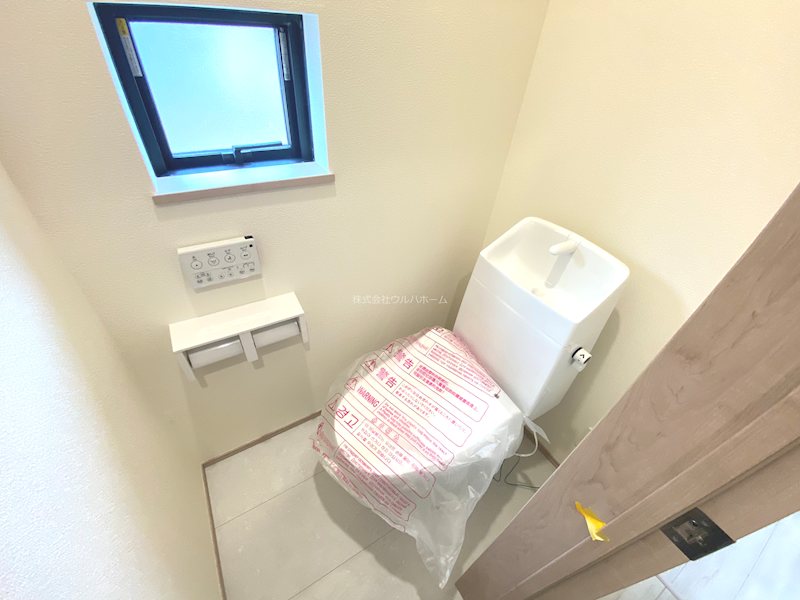 川越市的場576番　A号棟  内観写真（トイレ）