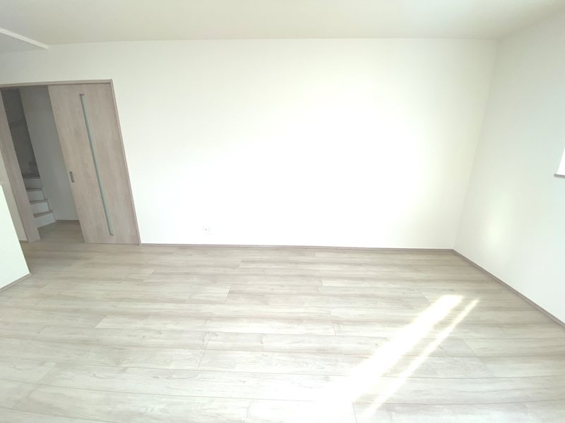 川越市的場576番　A号棟  内観写真（リビング）