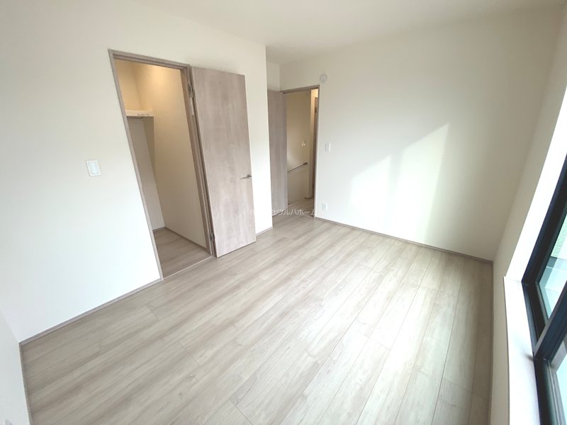 川越市的場576番　A号棟  内観写真（寝室）