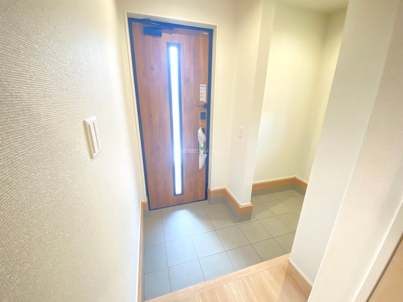 川越市今成14期　1号棟     現地写真（玄関）