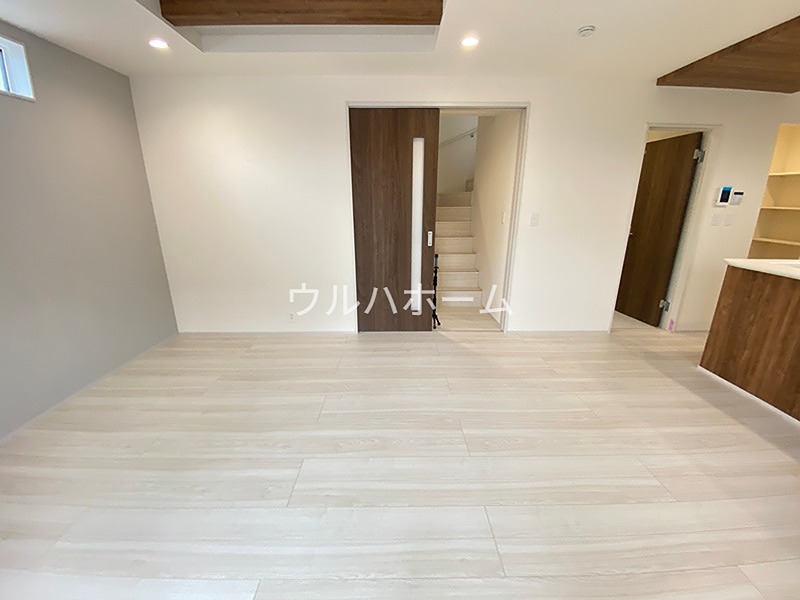 川越市岸町2丁目  内観写真（リビング）