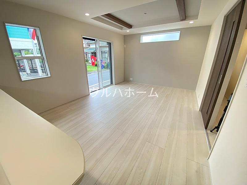 川越市岸町2丁目  内観写真（リビング）
