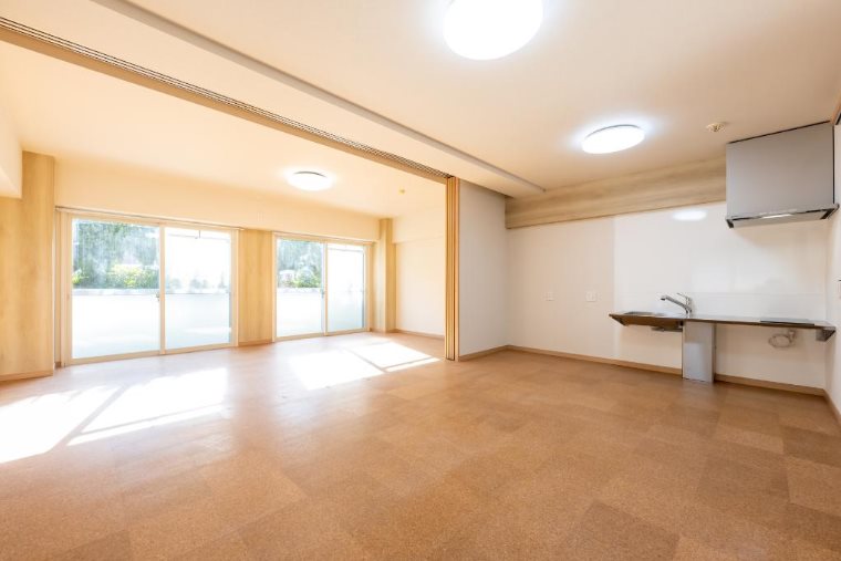 南台マンション    内観写真（リビング）