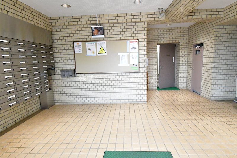 新狭山パークハイツ   共用部写真（エントランス）