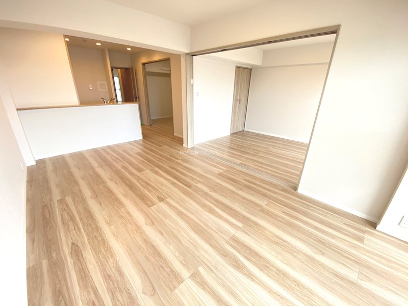 若葉台マンション    内観写真（リビング）