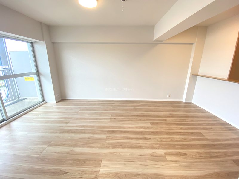 若葉台マンション    内観写真（リビング）