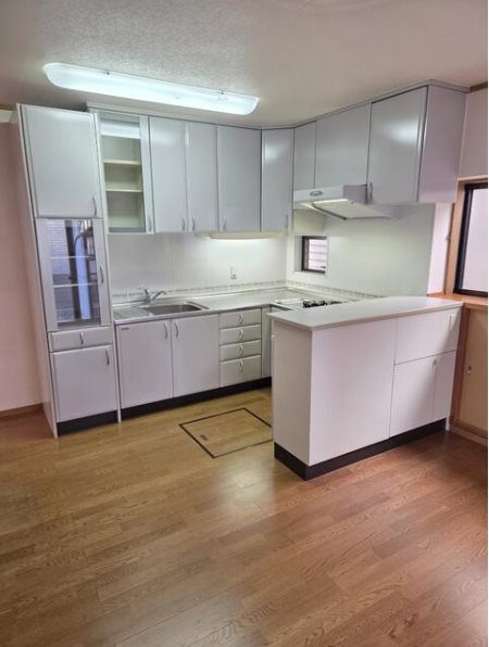 川越市今成４丁目　中古戸建  内観写真（キッチン）