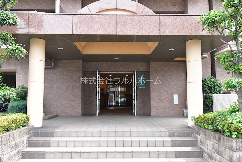 アストレア川越  共用部写真（エントランス）