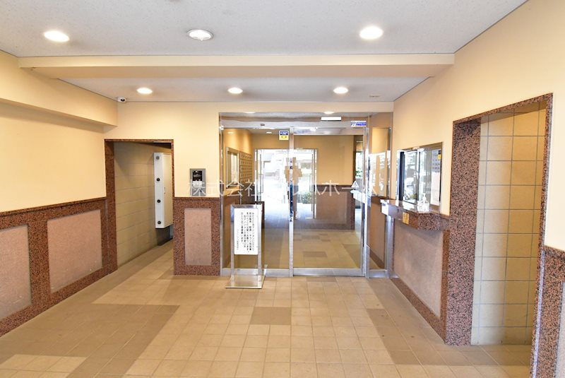 アストレア川越  共用部写真（エントランス）