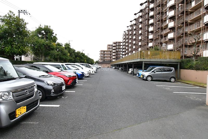 ガーデンシティ狭山壱号館     共用部写真（駐車場）