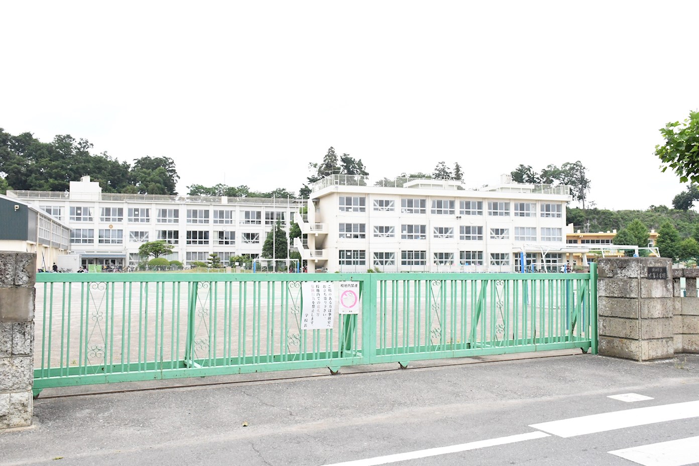 狭山根岸2丁目　1号棟    小学校
