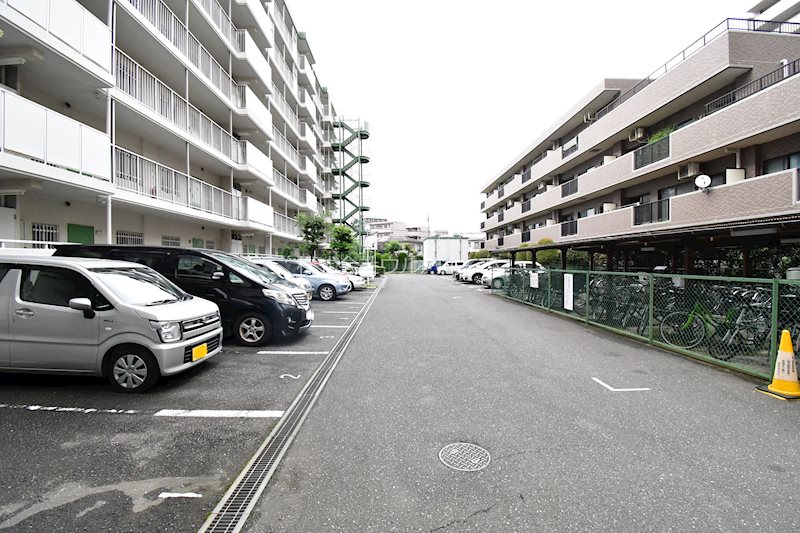 グリーンプラザ川越         共用部写真（駐車場）