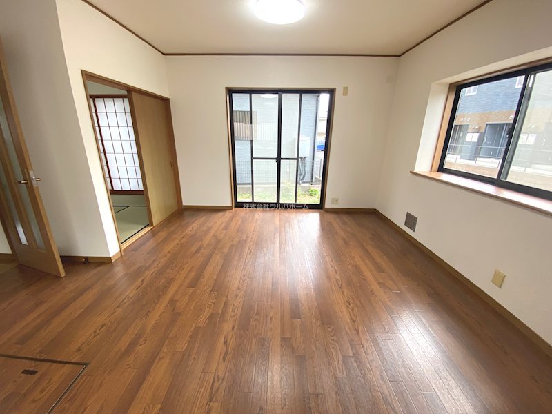 川越市笠幡　中古戸建  内観写真（リビング）