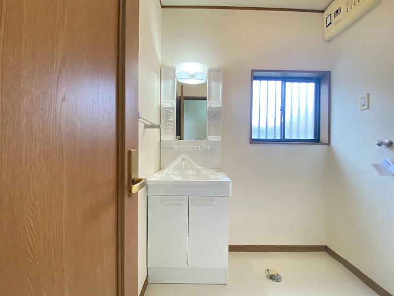川越市笠幡　中古戸建  内観写真（洗面台・洗面所）