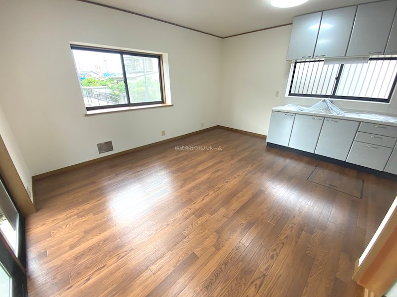 川越市笠幡　中古戸建  内観写真（リビング）