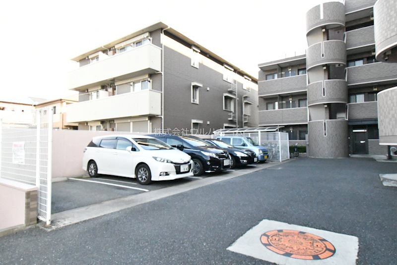 ライオンズマンション川越仙波町  共用部写真（駐車場）