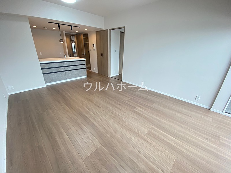 埼玉県川越市脇田本町 内観写真（リビング）