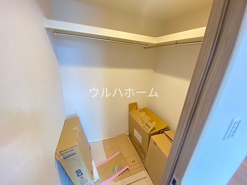 埼玉県川越市脇田本町 内観写真（収納）