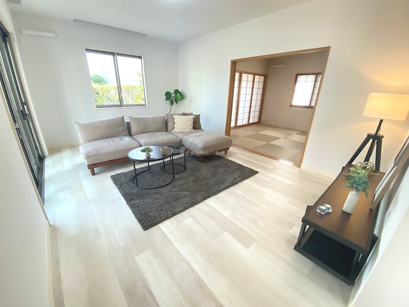 坂戸市にっさい花みず木　中古戸建 内観写真（リビング）