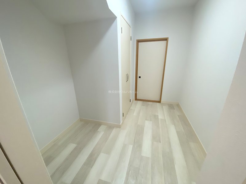 坂戸市にっさい花みず木　中古戸建 内観写真（リビング以外の居室）