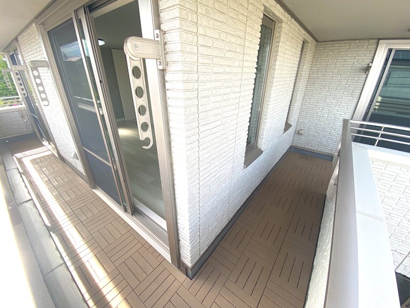 坂戸市にっさい花みず木　中古戸建 現地写真（バルコニー）