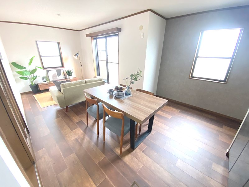 川越市仙波町4丁目　中古戸建  内観写真（リビング）