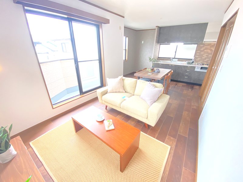川越市仙波町4丁目　中古戸建  内観写真（リビング）