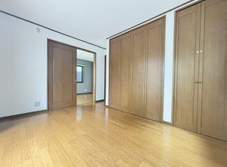 坂戸市泉町3丁目　中古戸建  内観写真（寝室）