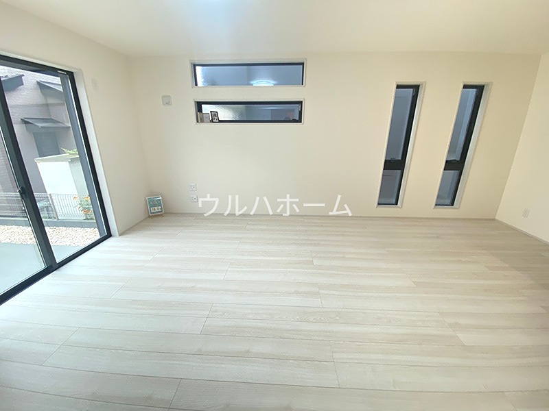 川越今成第二　3号棟   内観写真（リビング）