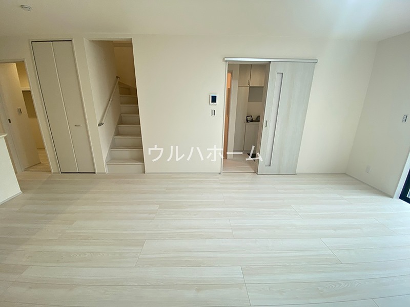川越今成第二　3号棟   内観写真（リビング）