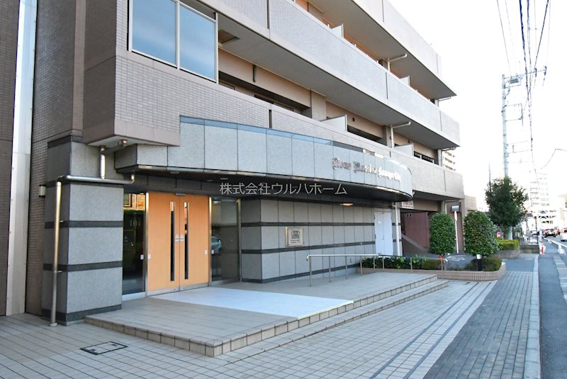 ライオンズマンション川越シティ  共用部写真（エントランス）