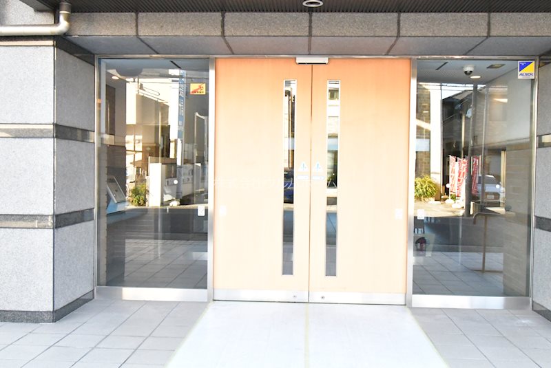 ライオンズマンション川越シティ  共用部写真（エントランス）