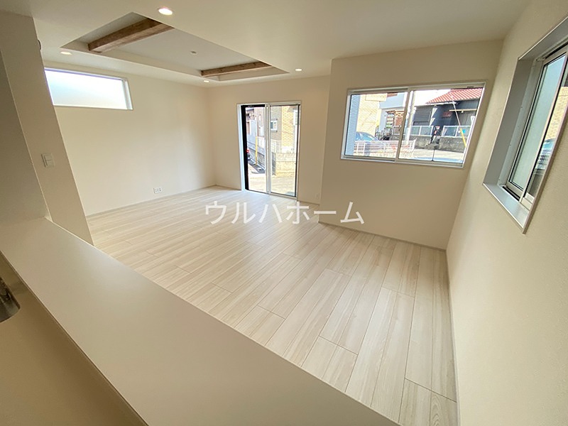 川越市小仙波町2丁目　1号棟   内観写真（リビング）