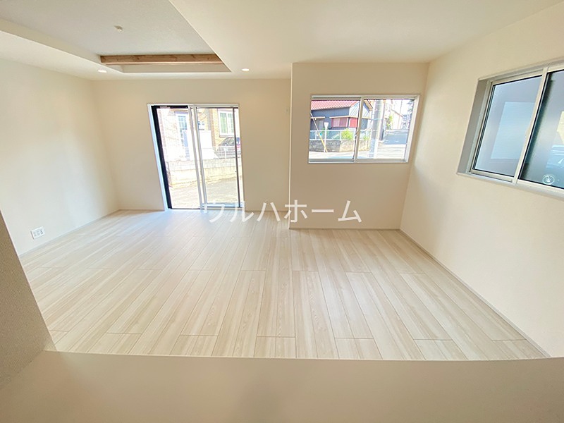 川越市小仙波町2丁目　1号棟   内観写真（リビング）