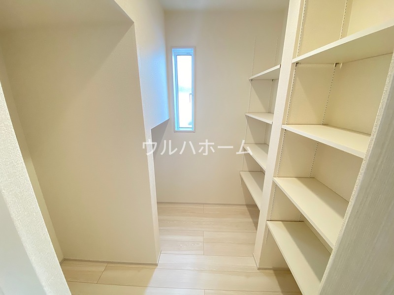 川越市小仙波町2丁目　1号棟   内観写真（収納）