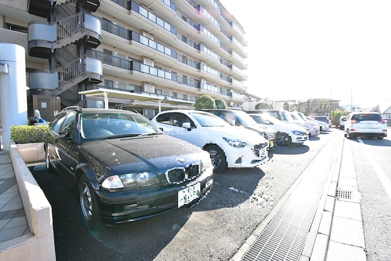 朝日マンション川越    共用部写真（駐車場）