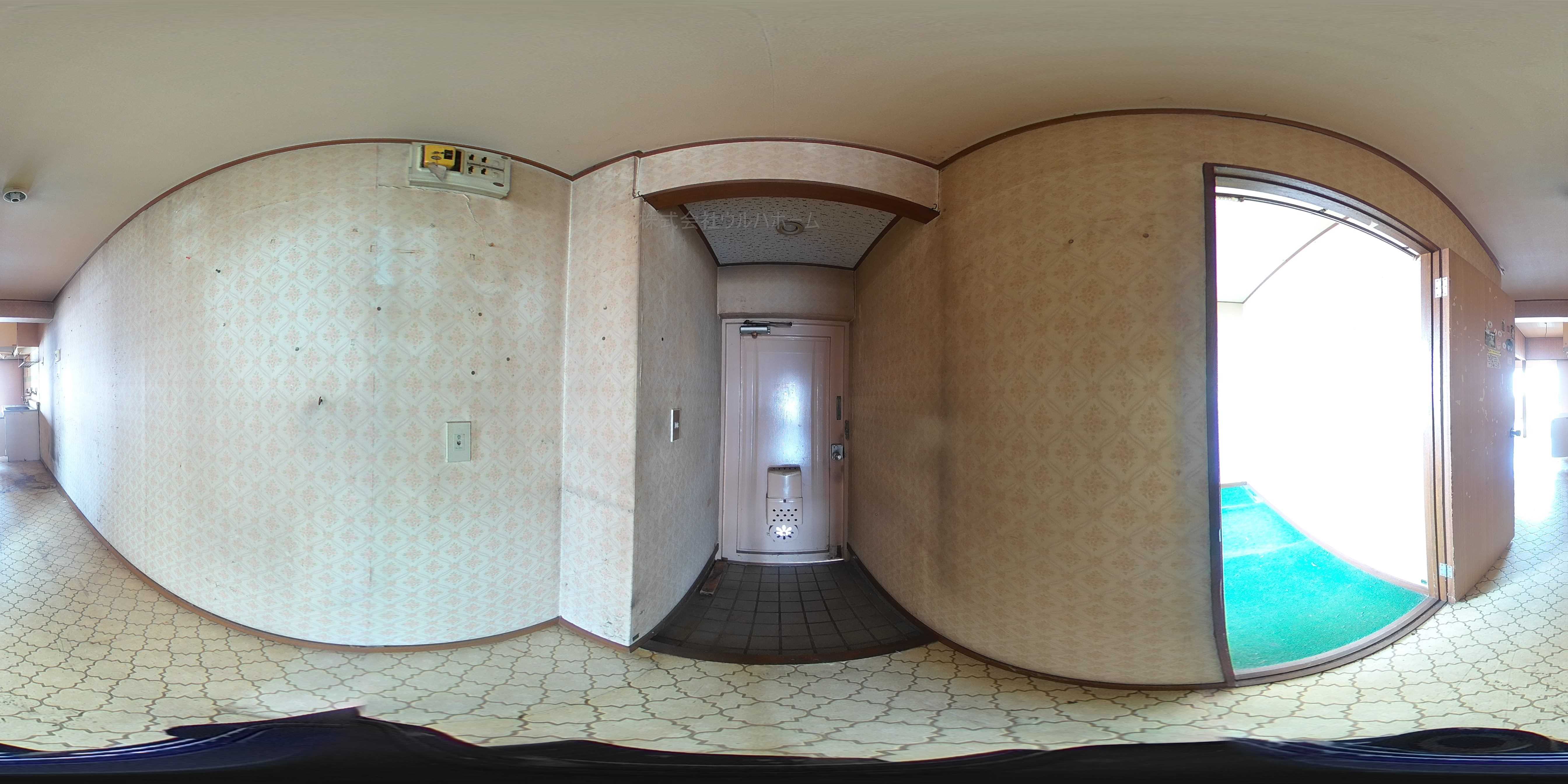 グロリアスマンションミフジ川越　5号館 現地写真（玄関）