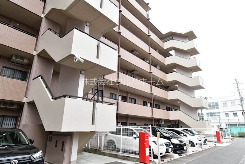 セラード川越霞ヶ関    共用部写真（駐車場）