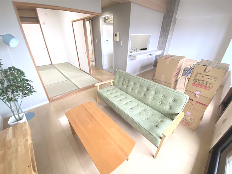 コスモ上福岡プレステージ     内観写真（リビング）