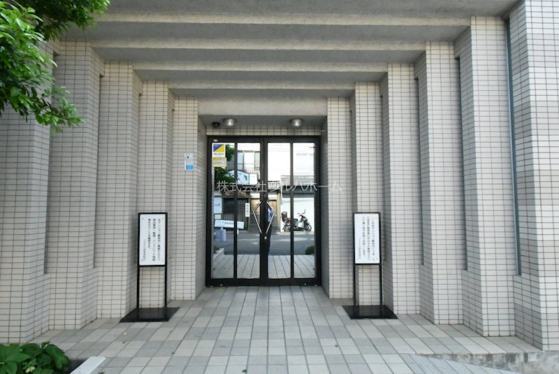 コスモ川越   共用部写真（エントランス）