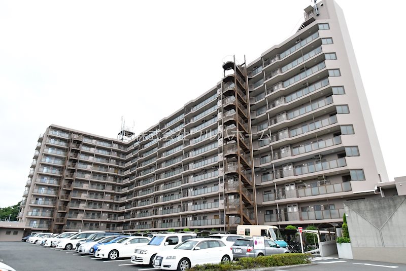 コスモ狭山ロイヤルステージ   共用部写真（駐車場）