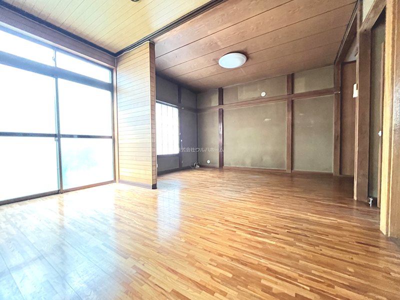 鶴ヶ島市上広谷　中古戸建 内観写真（リビング）