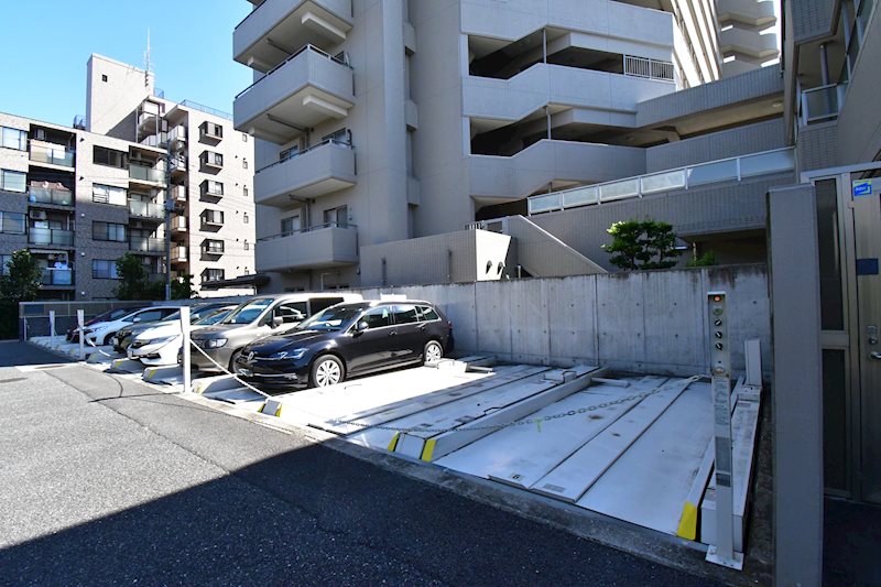 コスモ川越グレイスフォルム  共用部写真（駐車場）