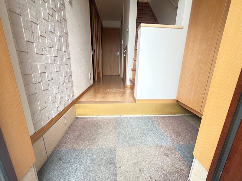 川越市大字砂　中古戸建  現地写真（玄関）