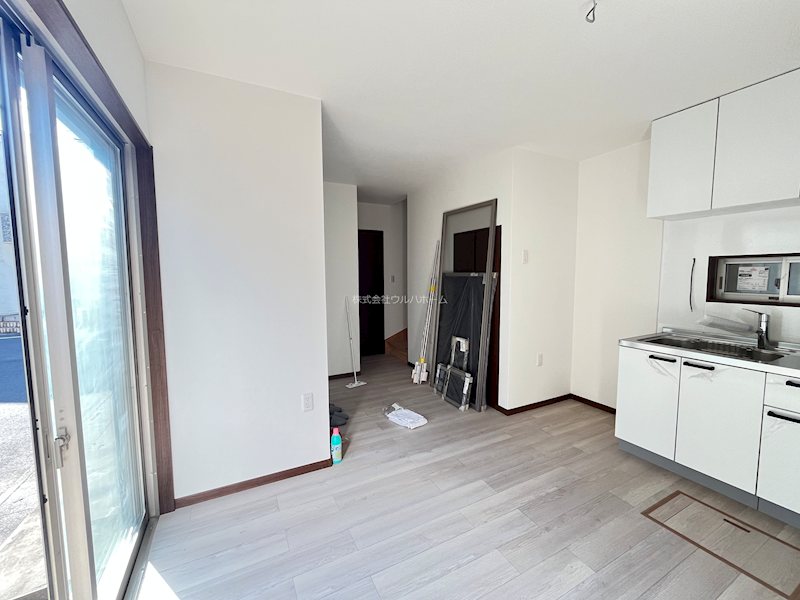 鶴ヶ島市鶴ヶ丘　中古戸建 内観写真（リビング）
