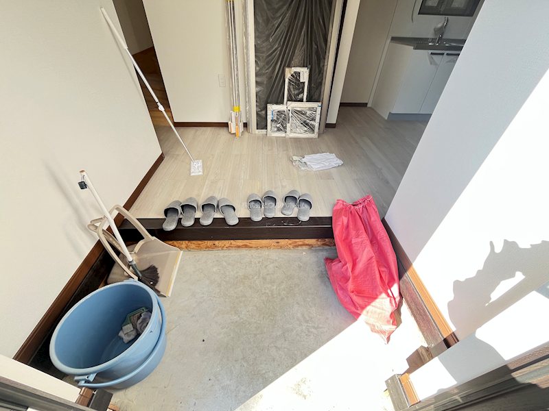 鶴ヶ島市鶴ヶ丘　中古戸建 現地写真（玄関）